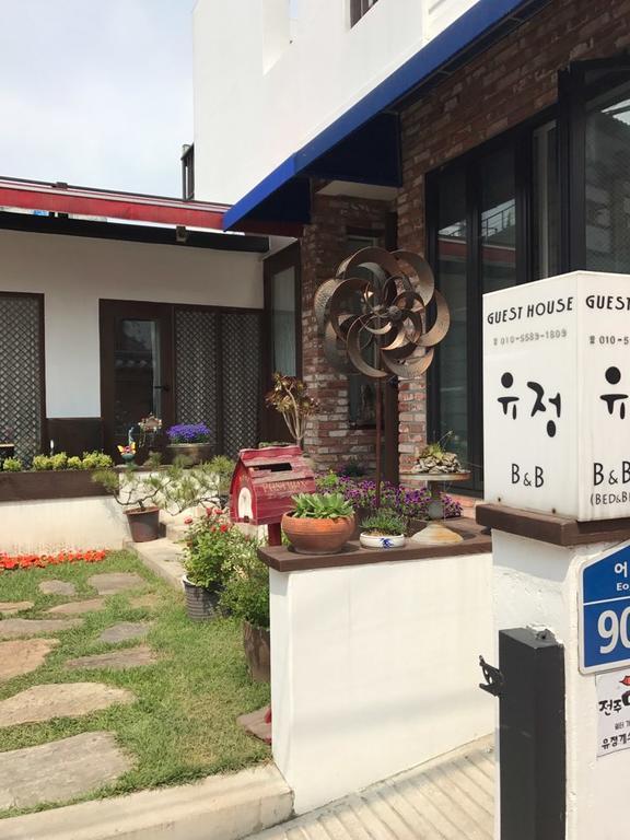 Yujung Guesthouse Jeonju Bagian luar foto